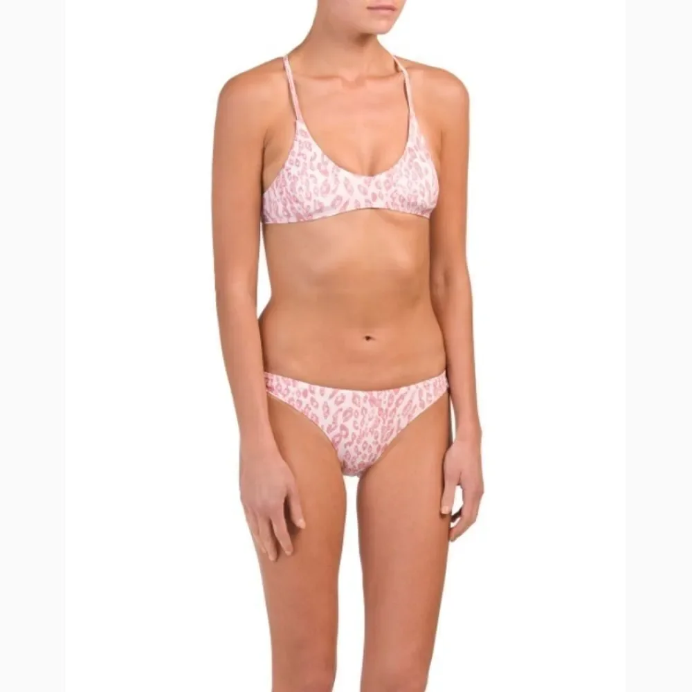Beach Babe Congolese Cancerian bikini